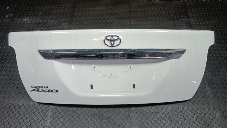 Крышка багажника Тойота Королла Аксио в Забайкальске 106942