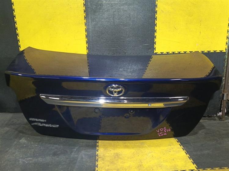 Крышка багажника Тойота Королла Аксио в Забайкальске 113111