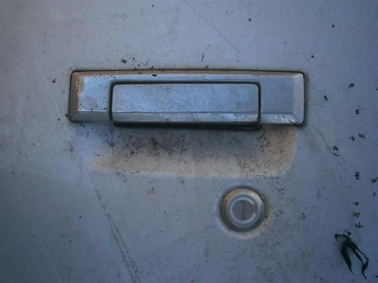 Дверь Тойота Таун Айс в Забайкальске 15430