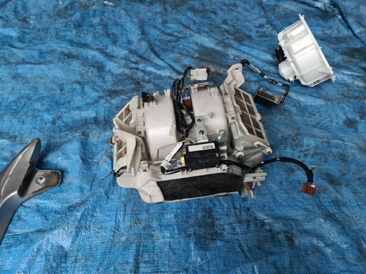 Мотор печки Хонда Легенд в Забайкальске 206136