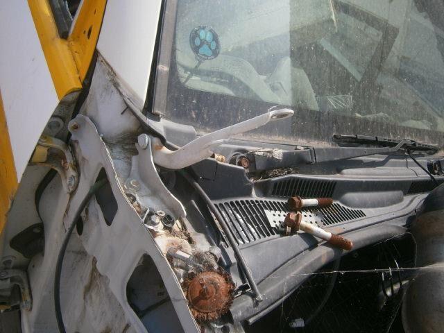 Решетка под лобовое стекло Тойота Хайлюкс Сурф в Забайкальске 29488