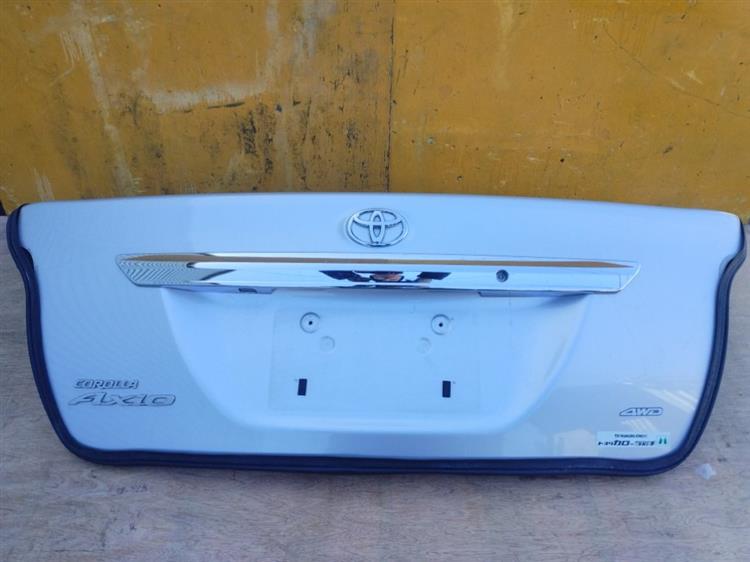 Крышка багажника Тойота Королла Аксио в Забайкальске 50868