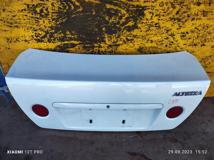 Крышка багажника Тойота Алтеза в Забайкальске 651581