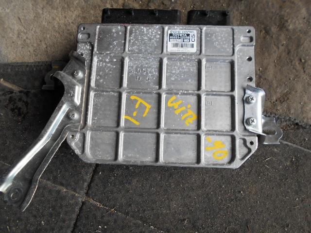 Блок управления ДВС Тойота Витц в Забайкальске 695662