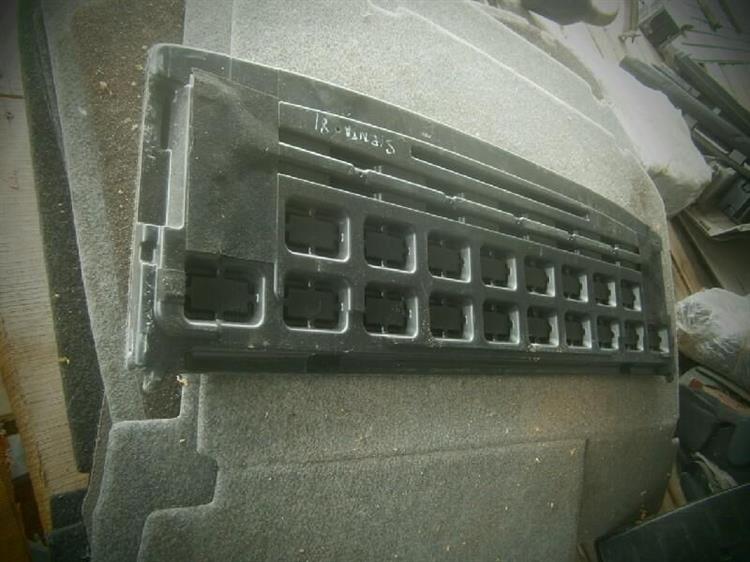 Полка багажника Тойота Сиента в Забайкальске 77566