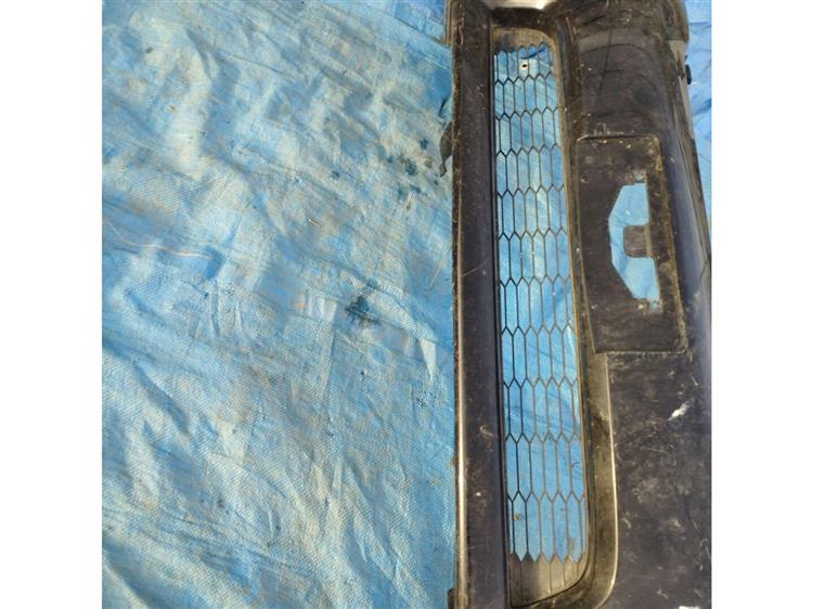 Решетка радиатора Тойота Исис в Забайкальске 88182