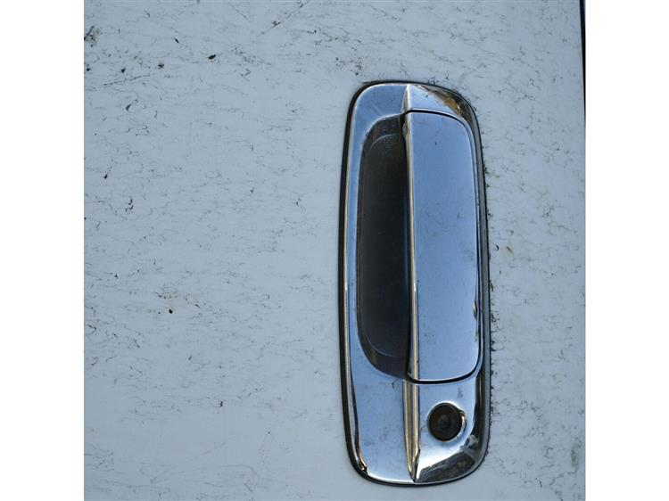 Дверь Тойота Краун в Забайкальске 94144